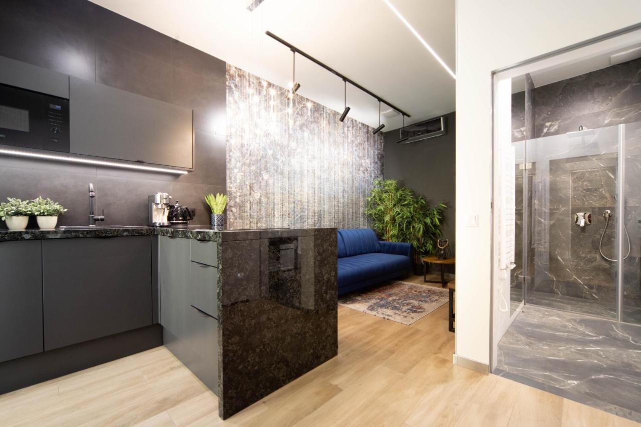 Jacuzzi Apartment Main Square Cracovia Esterno foto