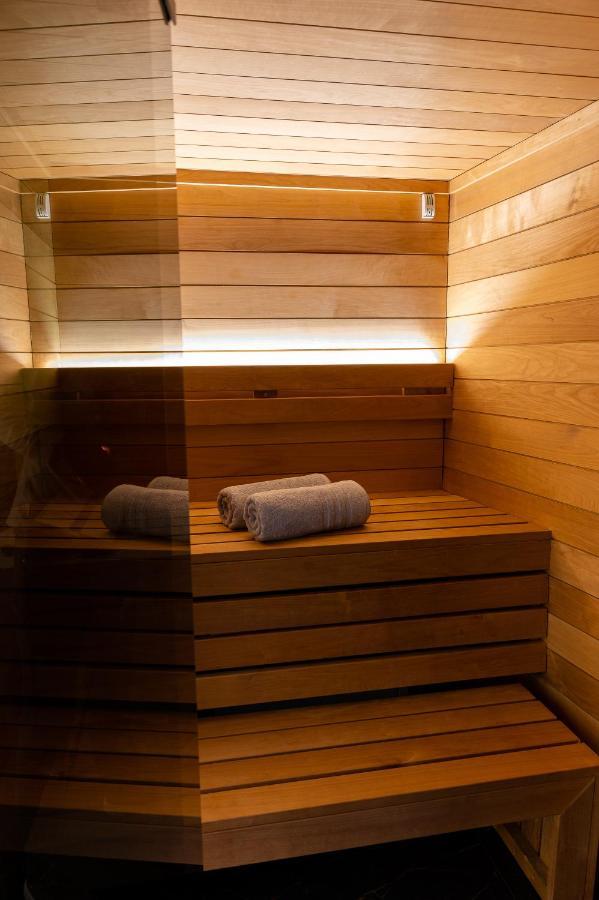Jacuzzi Apartment Main Square Cracovia Esterno foto