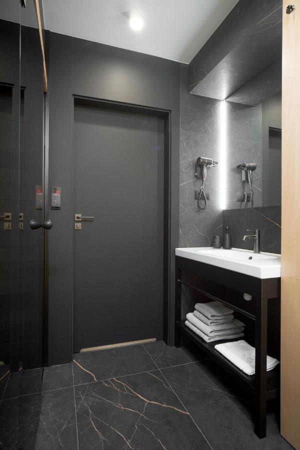 Jacuzzi Apartment Main Square Cracovia Esterno foto
